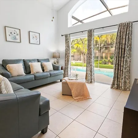 2682 Emerald Island